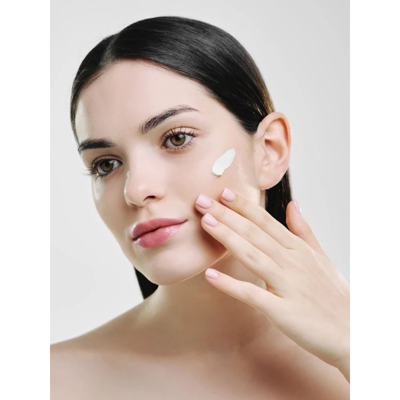Forever Young Hydra Protective Day Cream SPF-25 Дневной гидрозащитный крем СПФ25 + ПОДАРОК